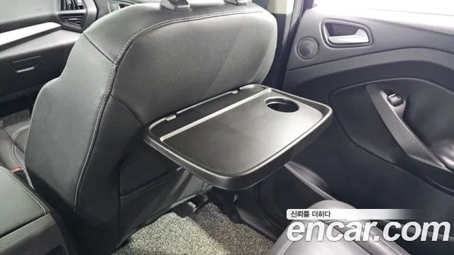 Ford Kuga 2017 — фото 18