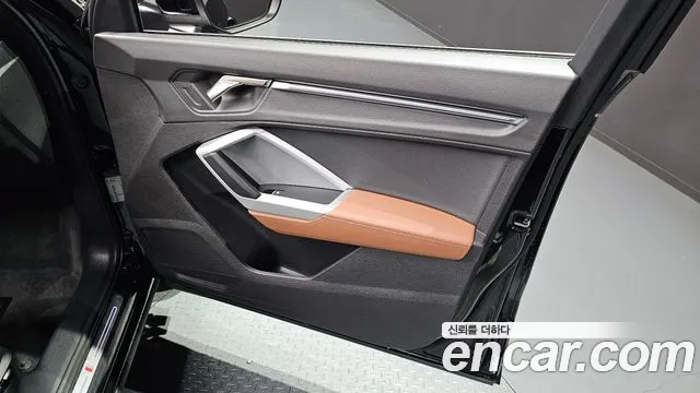 Audi Q3 2023 — фото 14