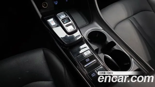 Hyundai Sonata 2020 — фото 12
