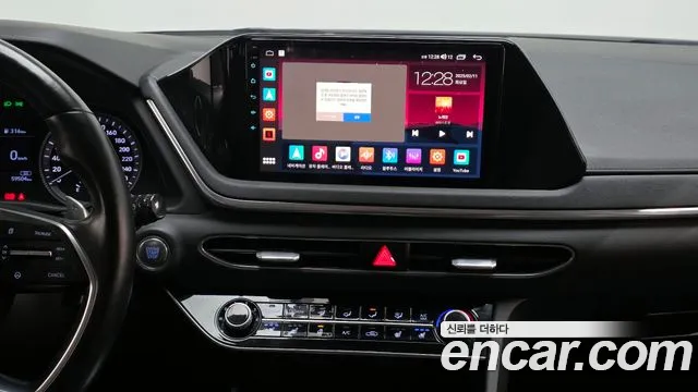 Hyundai Sonata 2020 — фото 19