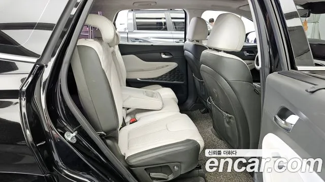 Hyundai Santafe 2021 — фото 18