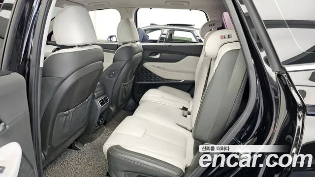 Hyundai Santafe 2021 — фото 16