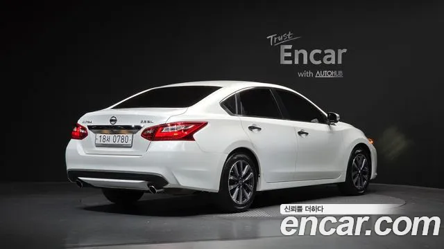 Nissan Altima 2017 — фото 2