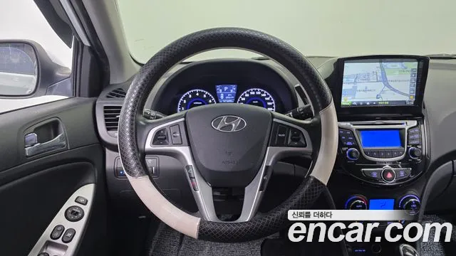 Hyundai Accent 2014 — фото 14