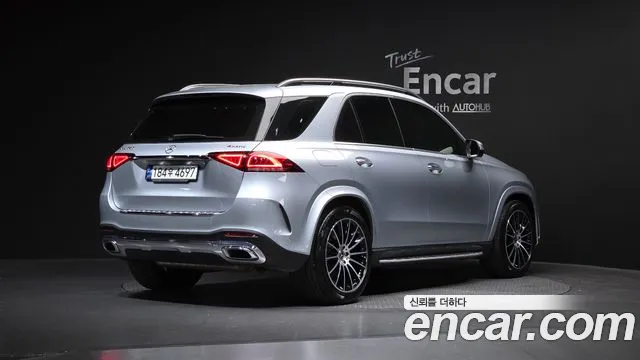 Mercedes-Benz GLE-Class 2023 — фото 2
