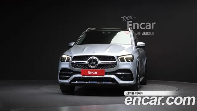 Mercedes-Benz GLE-Class 2023 — фото 3