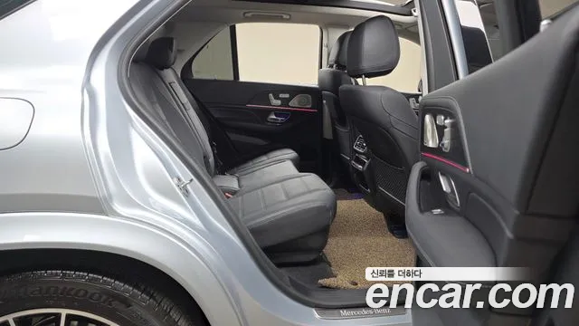 Mercedes-Benz GLE-Class 2023 — фото 18