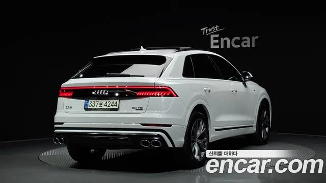 Audi Q8 2020 — фото 2