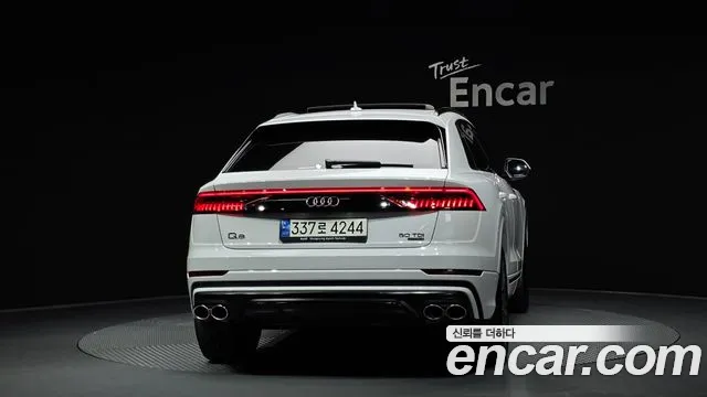Audi Q8 2020 — фото 4