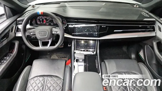 Audi Q8 2020 — фото 10