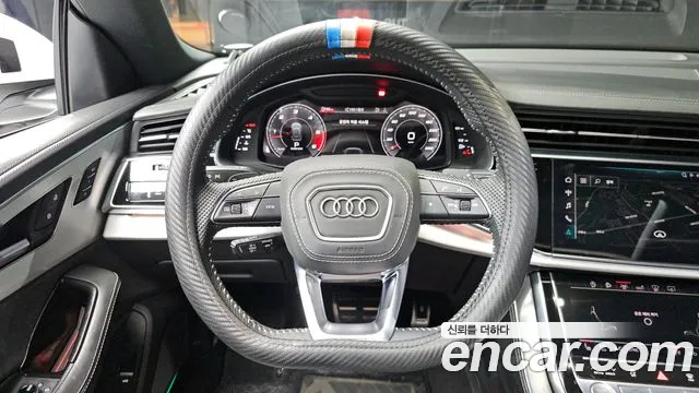 Audi Q8 2020 — фото 19