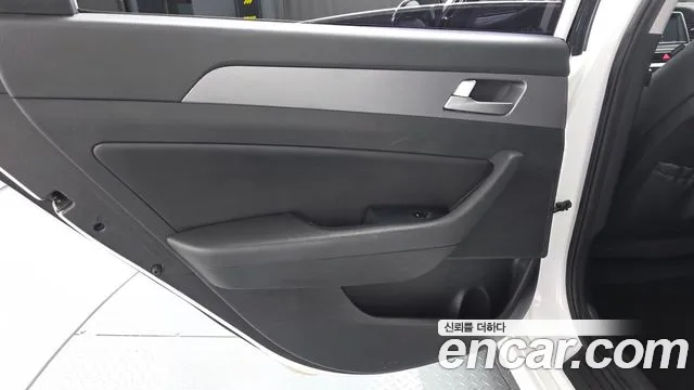 Hyundai Sonata 2019 — фото 15