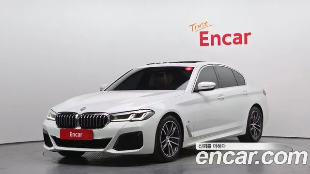 BMW 5-Series 2023 — фото 1