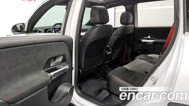 Mercedes-Benz GLB-Class 2021 — фото 16