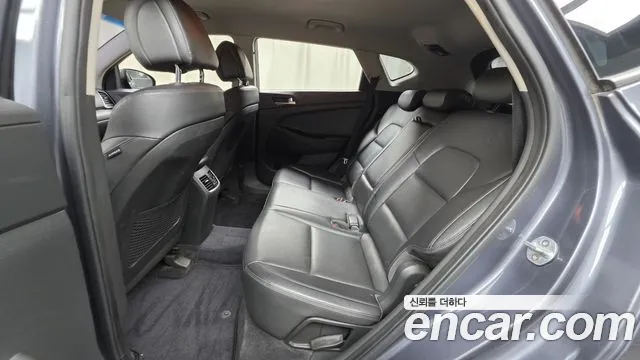 Hyundai Tucson 2017 — фото 16