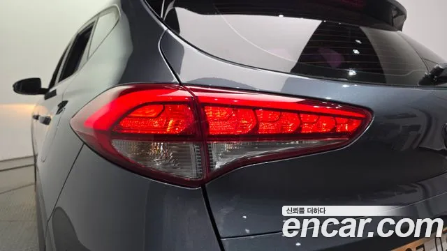 Hyundai Tucson 2017 — фото 9