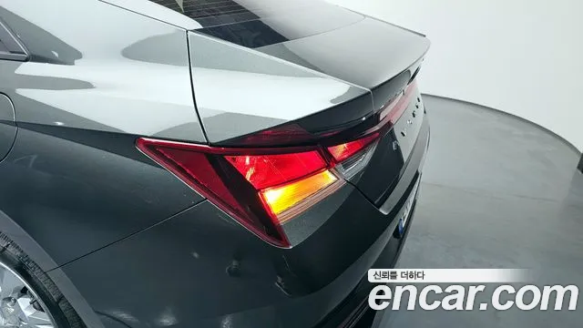 Hyundai AVANTE 2021 — фото 9