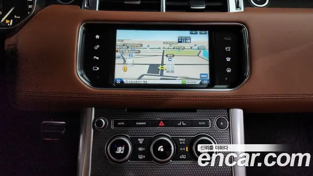 Land Rover Range Rover Sport 2016 — фото 13