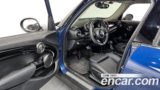 Mini Cooper 2015 — фото 10