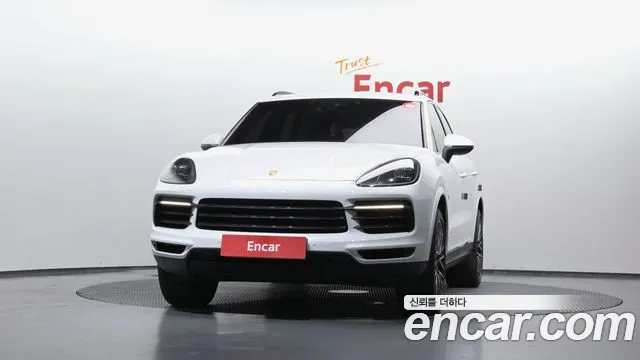 Porsche Cayenne 2019 — фото 3