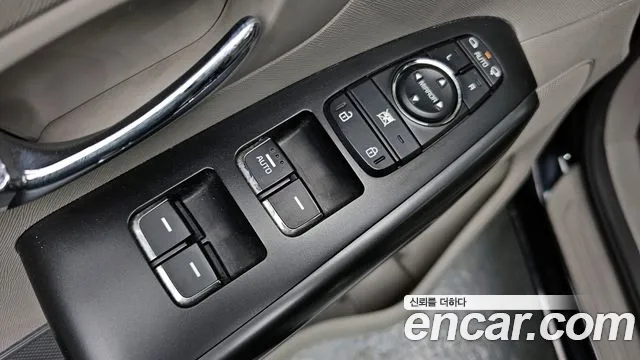Kia Canival 2018 — фото 13
