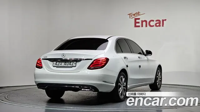 Mercedes-Benz C-Class 2015 — фото 2