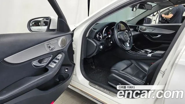 Mercedes-Benz C-Class 2015 — фото 10