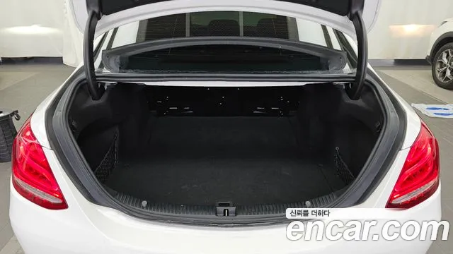 Mercedes-Benz C-Class 2015 — фото 20