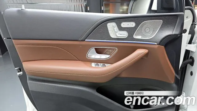 Mercedes-Benz GLE-Class 2025 — фото 14