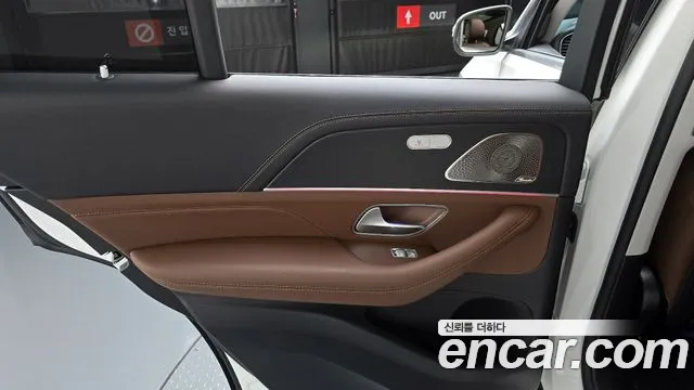 Mercedes-Benz GLE-Class 2025 — фото 15