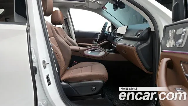 Mercedes-Benz GLE-Class 2025 — фото 16