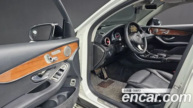 Mercedes-Benz GLC-Class 2018 — фото 12