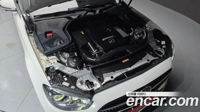 Mercedes-Benz E-Class 2023 — фото 6