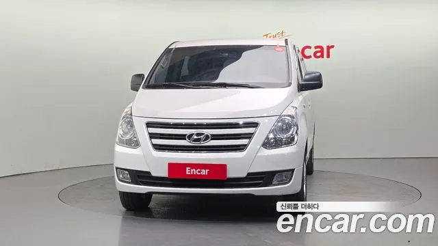 Hyundai Starex 2017 — фото 3