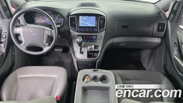 Hyundai Starex 2017 — фото 7