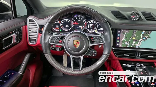 Porsche Cayenne 2022 — фото 19