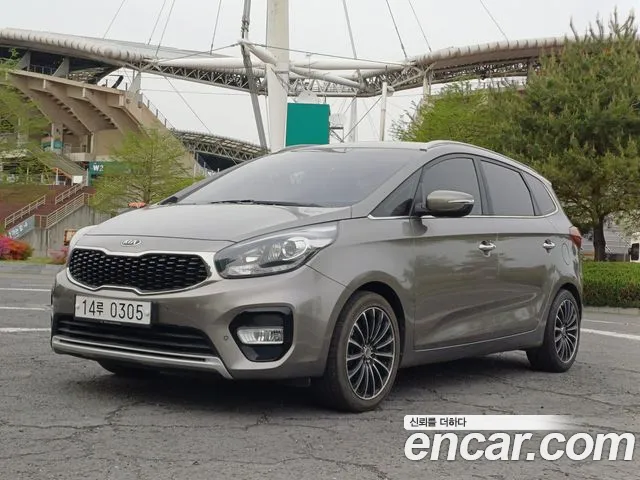 Kia Carens 2017 — фото 1