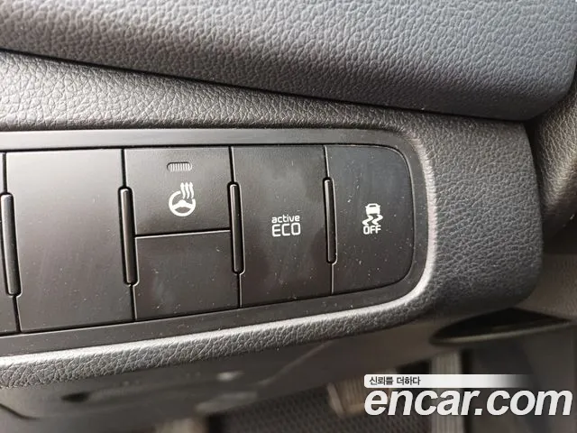 Kia Carens 2017 — фото 15