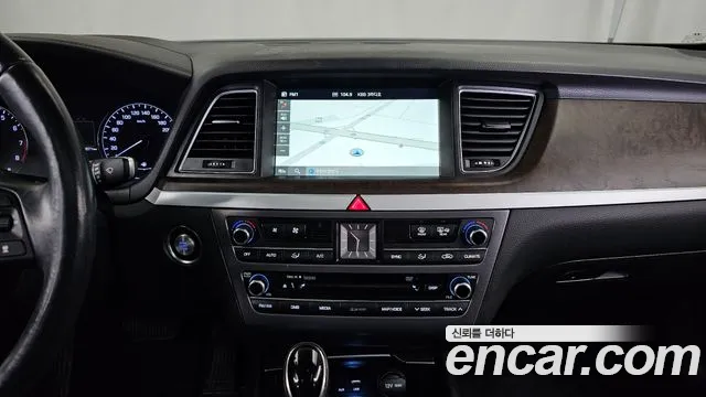 Hyundai Genesis 2015 — фото 20