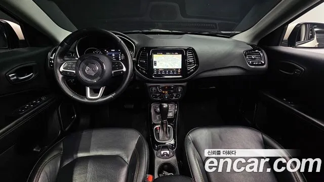 Jeep Compass 2019 — фото 10