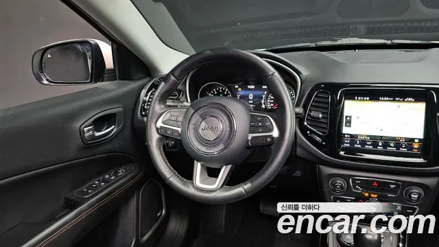 Jeep Compass 2019 — фото 19