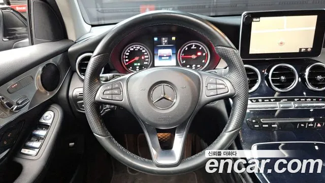 Mercedes-Benz GLC-Class 2017 — фото 13