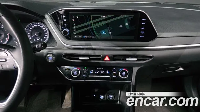 Hyundai Sonata 2020 — фото 19