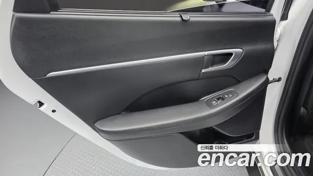 Hyundai Sonata 2020 — фото 15