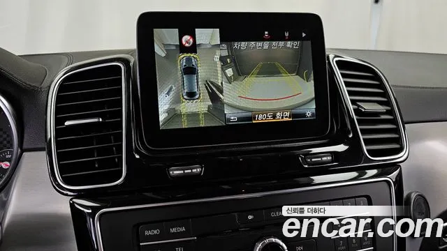 Mercedes-Benz GLE-Class 2017 — фото 16