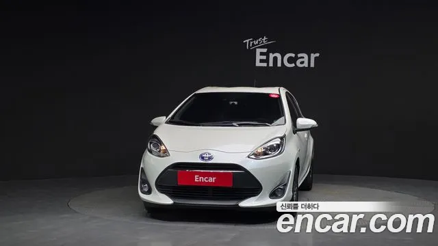 Toyota Prius 2019 — фото 3
