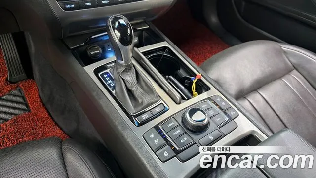 Hyundai Genesis 2016 — фото 12