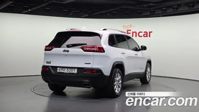 Jeep Cherokee 2016 — фото 2