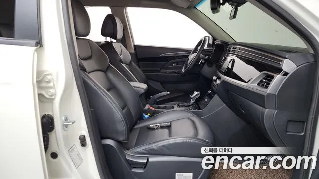 KG_Mobility_Ssangyong KORANDO 2022 — фото 16