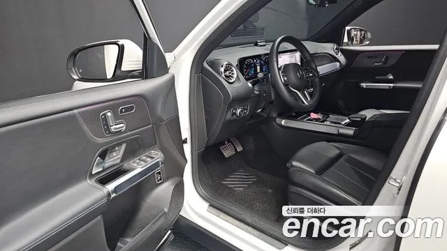 Mercedes-Benz GLB-Class 2020 — фото 17